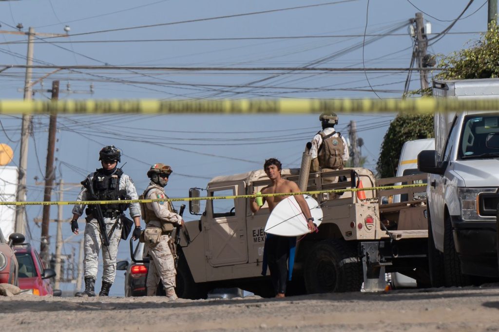 Mujer es asesinada a bordo de su vehículo en Playas de Tijuana
