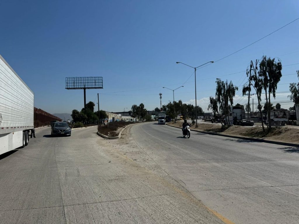 Tras doce horas de bloqueo levantan plantón en la carretera Aeropuerto