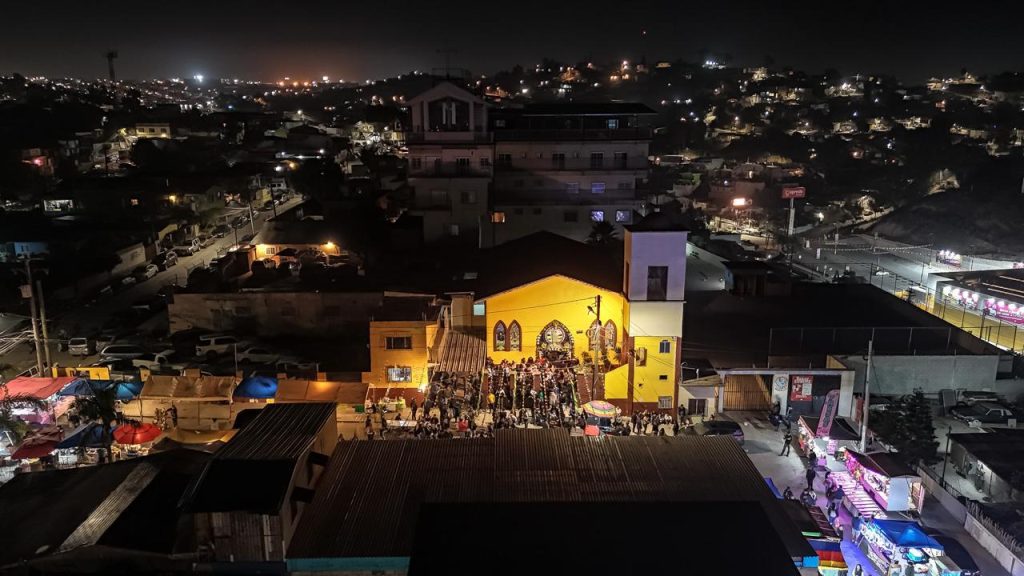 Cientos de fieles festejan a San Judas Tadeo