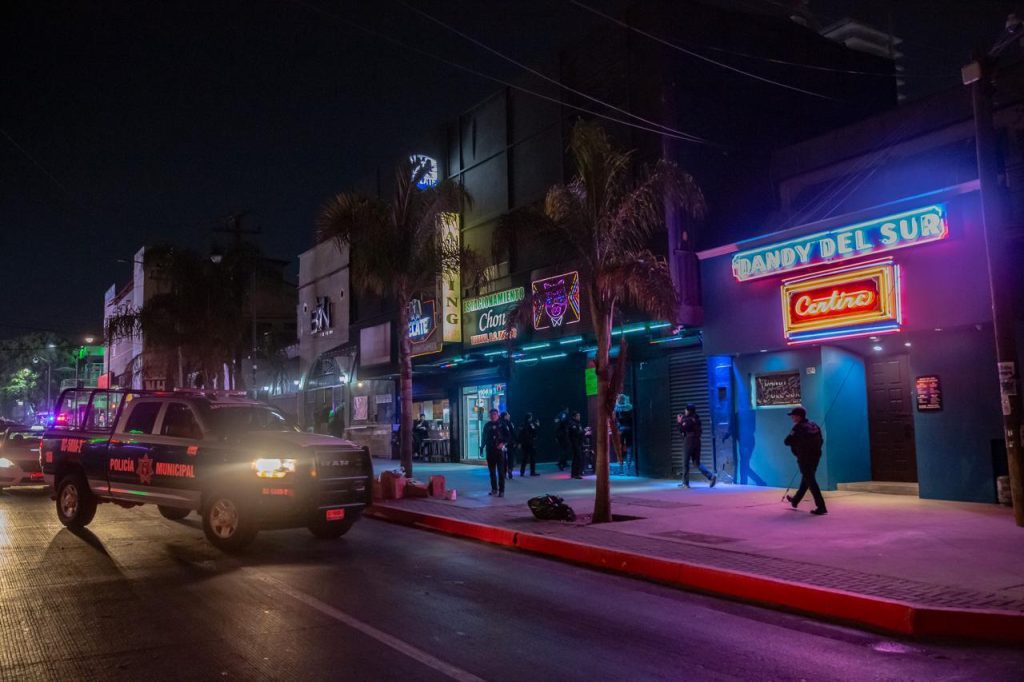 Realizan operativo en la Garita de San Ysidro y multan a gaviotones