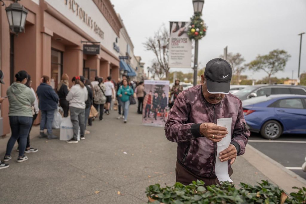 Plaza Las Américas de San Ysidro a reventar por Black Friday