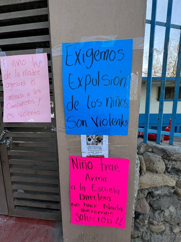 Niño lleva arma a primaria; acusan omisión de la directora en Tijuana