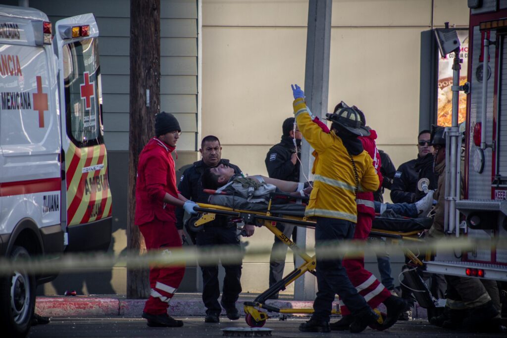Fuerte incendio consume una cuartería en la colonia Hidalgo