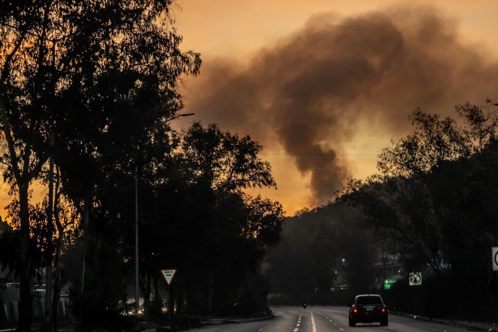 Incendio deja a familia sin vivienda en la colonia Montes Olímpicos