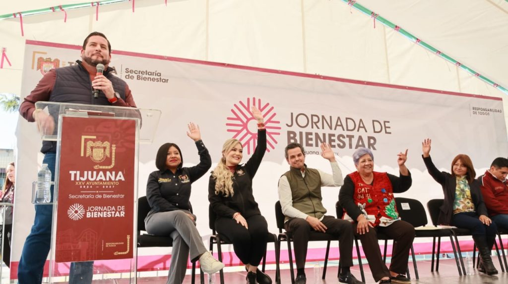 Ayuntamiento de Tijuana lleva bienestar a las familias de Las Huertas