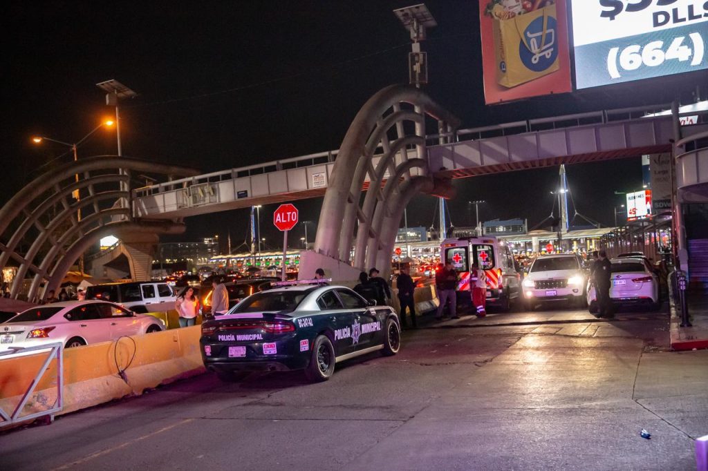 Menor es baleado en local de artesanías en garita de San Ysidro