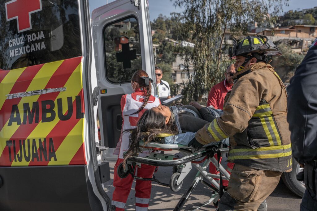 Cuatro personas graves tras choque múltiple en el Rosas Magallòn Cuatro personas graves tras choque múltiple en el Rosas Magallòn
