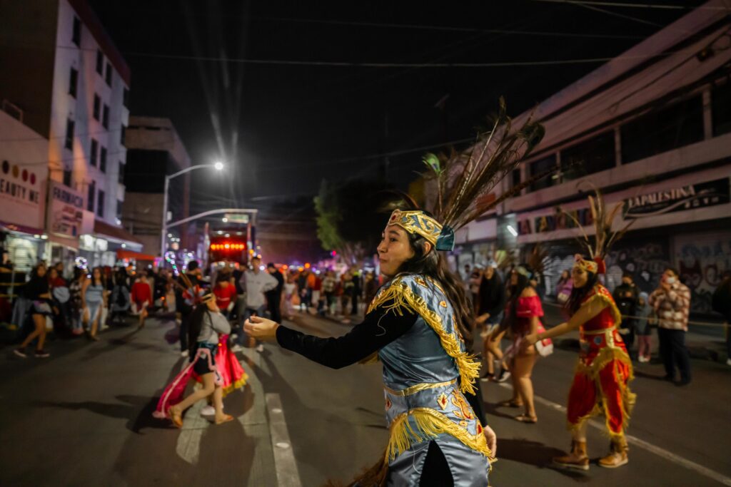 Miles caminaron en peregrinación en la víspera del Día de la Virgen de Guadalupe Miles caminaron en peregrinación en la víspera del Día de la Virgen de Guadalupe