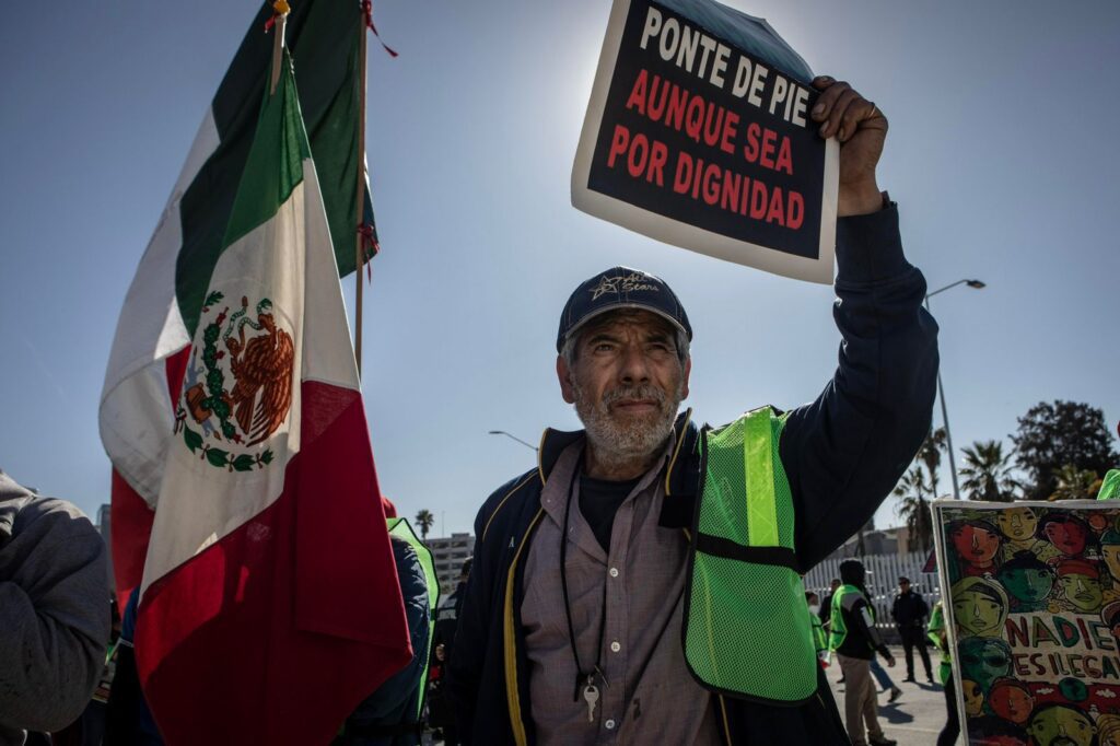 Asociaciones civiles marchan por el día del Migrante
