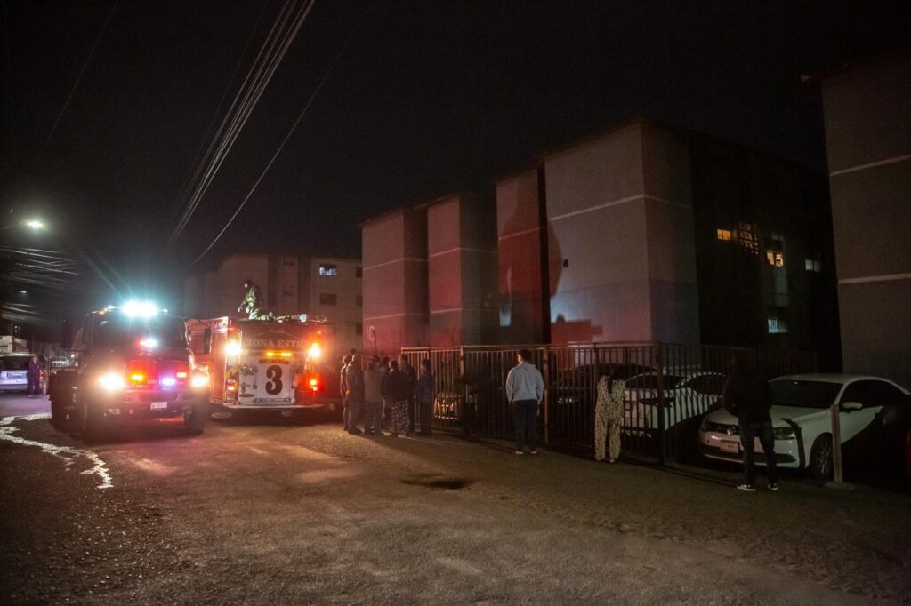 Un perro y un gato mueren por intoxicación de monóxido de carbono tras incendio de departamento