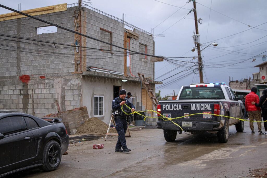 Trabajador muere electrocutado en construcción