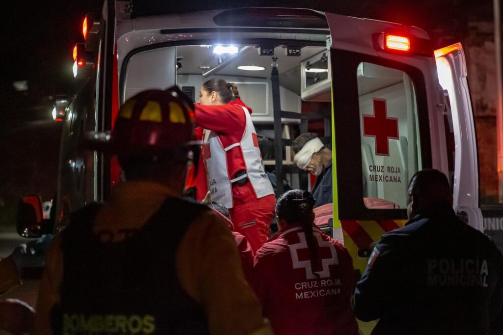 Lesionan a dos hombres en una cuartería