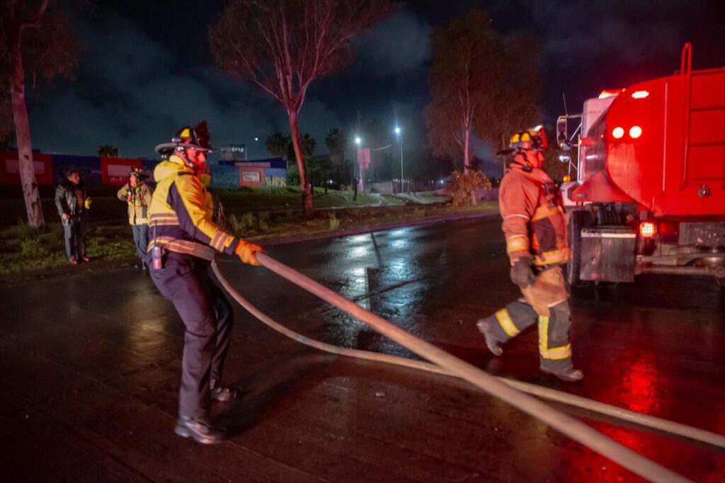 Se incendia mariscos El Carretón