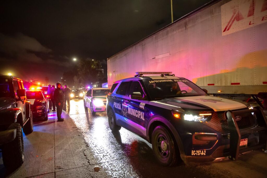 Residentes del Maclovio Rojas liberan la carretera Aeropuerto