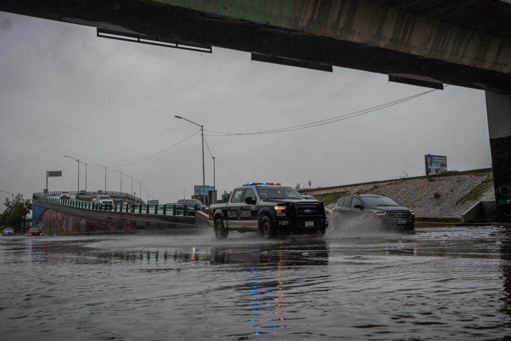 Segunda tormenta trae choques e inundaciones