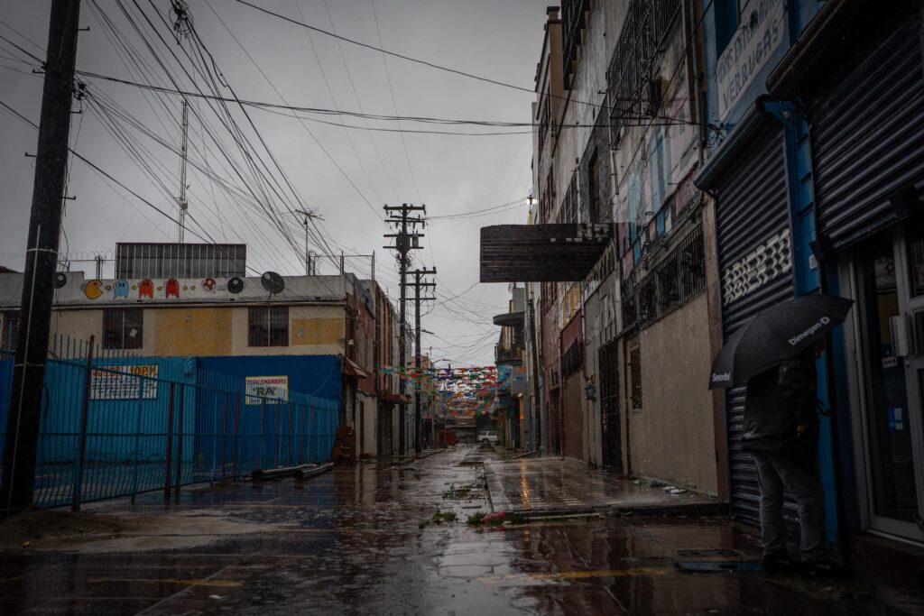 Segunda tormenta trae choques e inundaciones