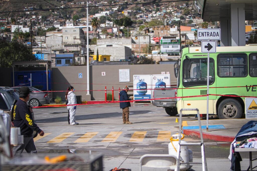 Asesinan a despachador de gasolinera mientras trabajaba