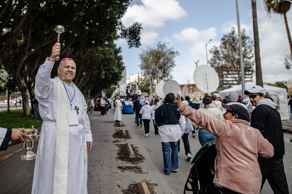 Celebran el XXV aniversario de la marcha por La Vida, la Paz, la Familia y los Migrantes Celebran el XXV aniversario de la marcha por La Vida, la Paz, la Familia y los Migrantes