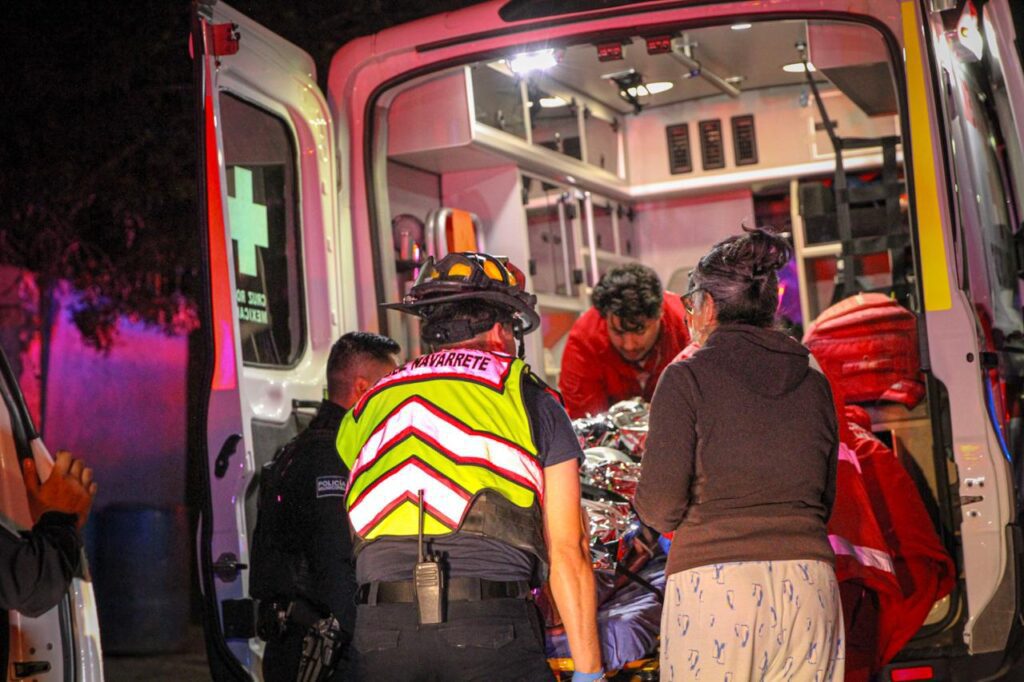 Atacan a balazos a tres hombres e intentaron refugiarse en el patio de una casa