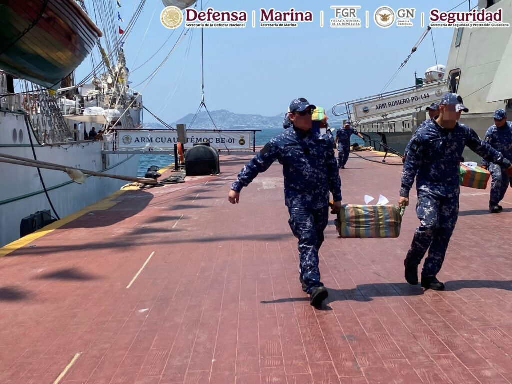 Aseguran 1.8 toneladas de cocaína en costas de Guerrero