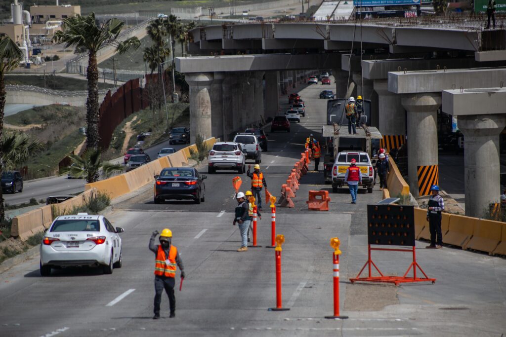Trabajadores despedidos del Viaducto Elevado solicitan apoyo de la Presidenta
