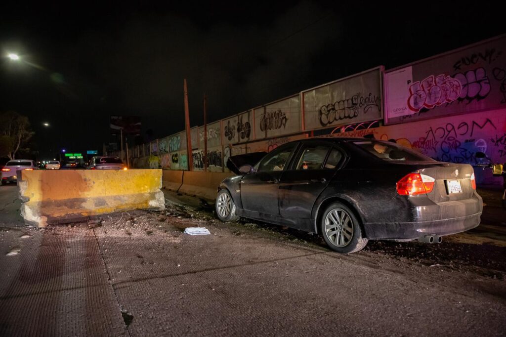 Hombre queda inconsciente tras chocar en la línea Sentri de Otay