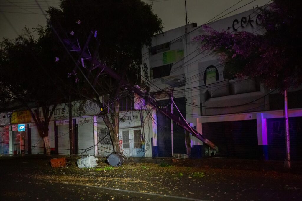 Lluvias y fuertes vientos provocan estragos en Tijuana