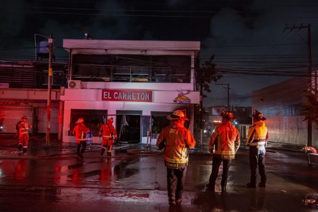 Se incendia mariscos El Carretón