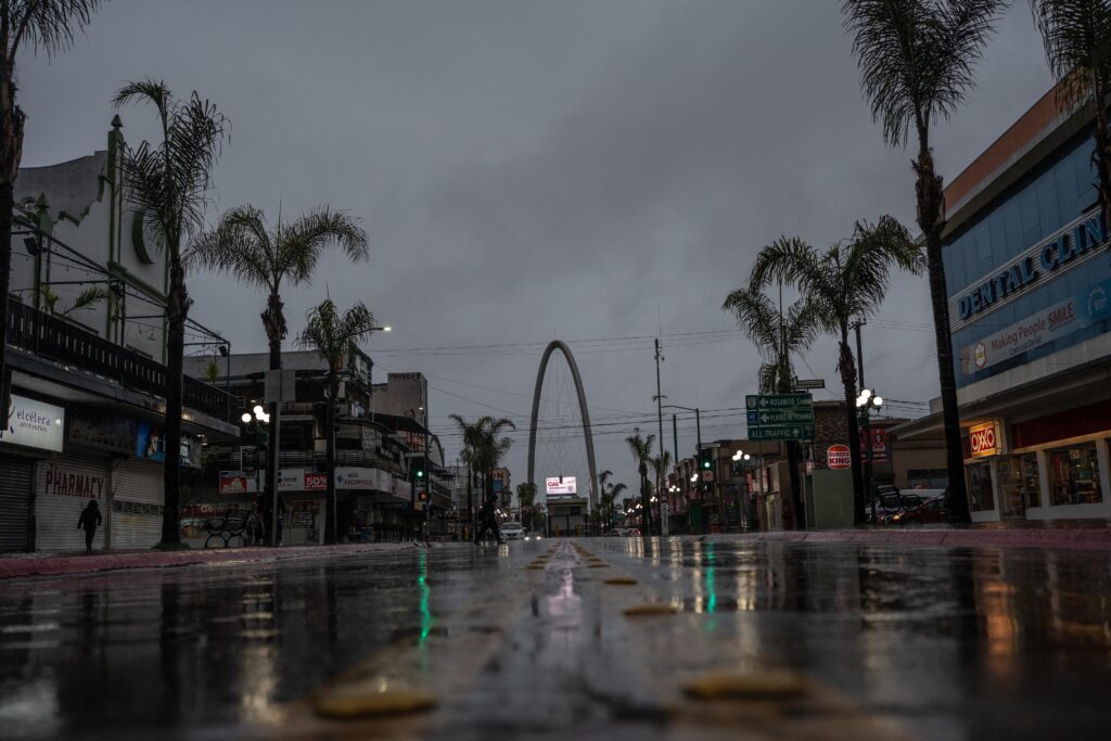 Segunda tormenta trae choques e inundaciones