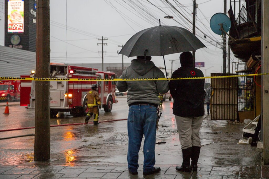 Hallan bar clandestino tras incendio de edificio deshabitado Hallan bar clandestino tras incendio de edificio deshabitado
