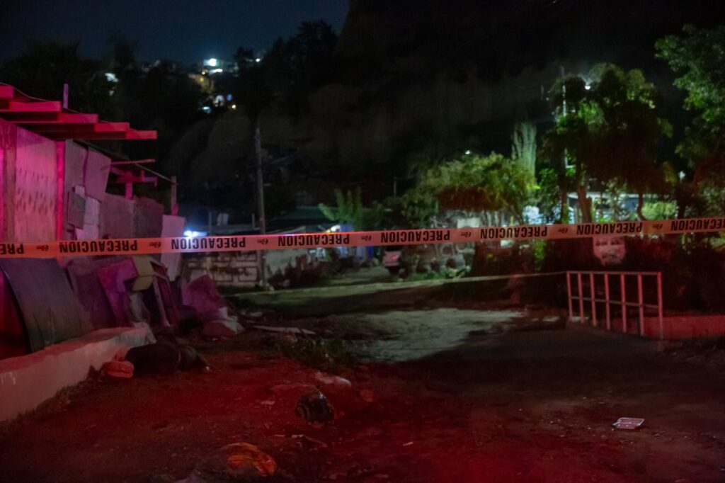 Hallan a mujer sin vida, tenía un impacto de bala en el rostro