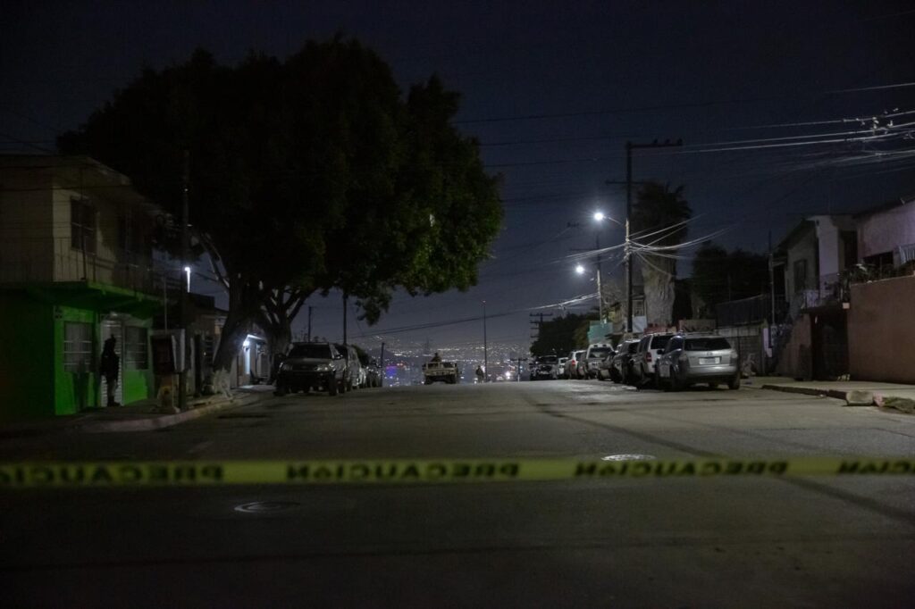 Ataque armado deja dos hombres muertos y uno gravemente herido