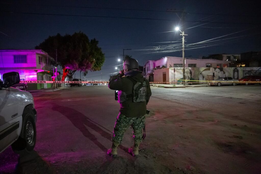 Ataque armado deja dos hombres muertos y uno gravemente herido
