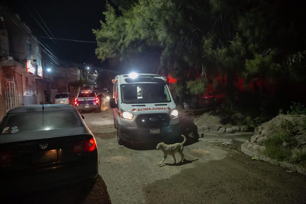 Mujer es atacada a balazos en la colonia Manuel Paredes