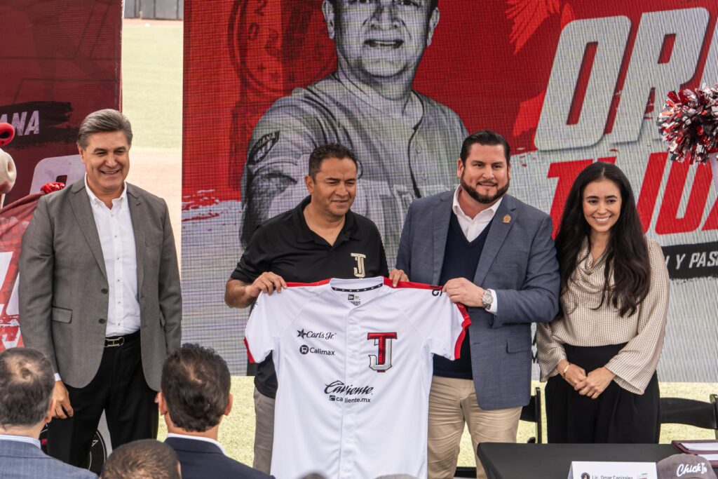 Toros de Tijuana realiza abanderamiento oficial de la Temporada 2025 Toros de Tijuana realiza abanderamiento oficial de la Temporada 2025