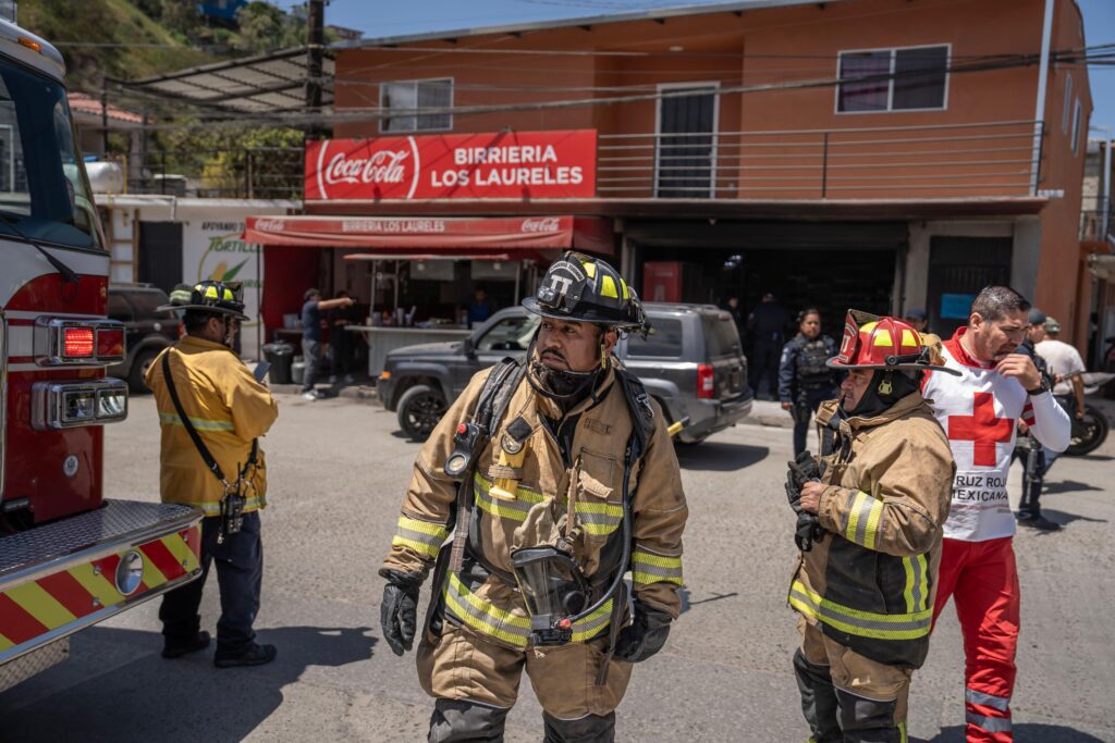 Incendian bazar en colonia Los Laureles, una menor resultó herida Incendian bazar en colonia Los Laureles, una menor resultó herida