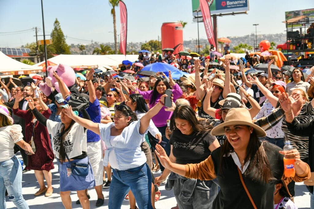 Corporativo Caliente celebra la 39ª edición del Festival del Día de las Madres