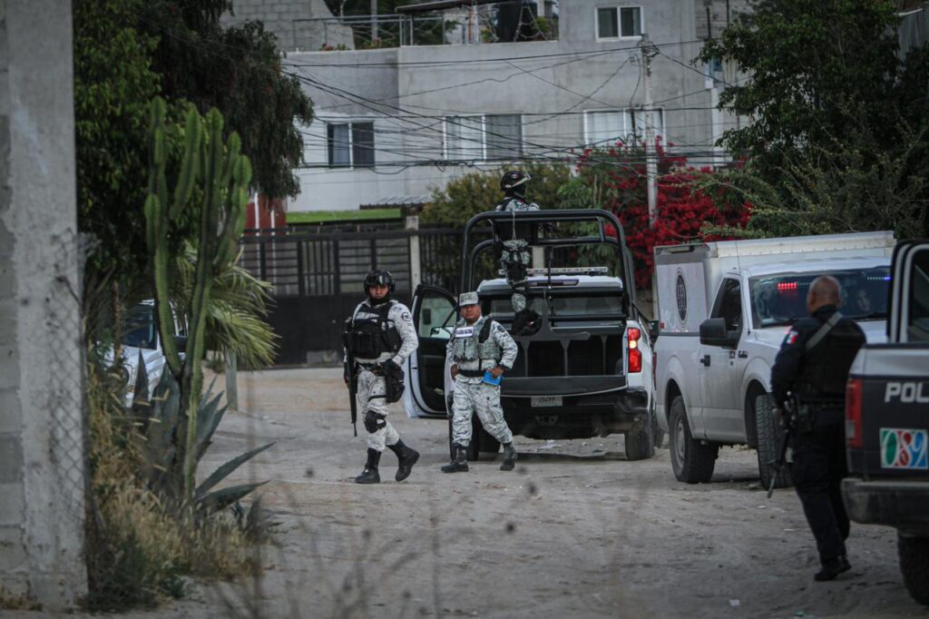 Encuentran cuerpo decapitado y calcinado en obra negra