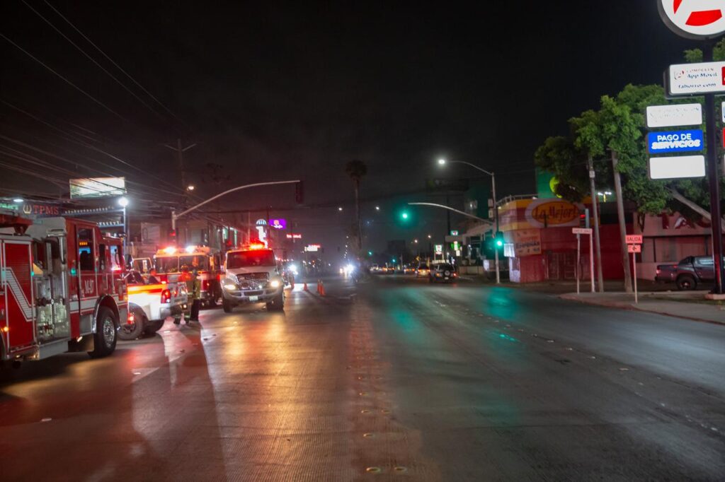 Conato de incendio en “Pollos Guamúchil” de Otay daña oficina aledaña