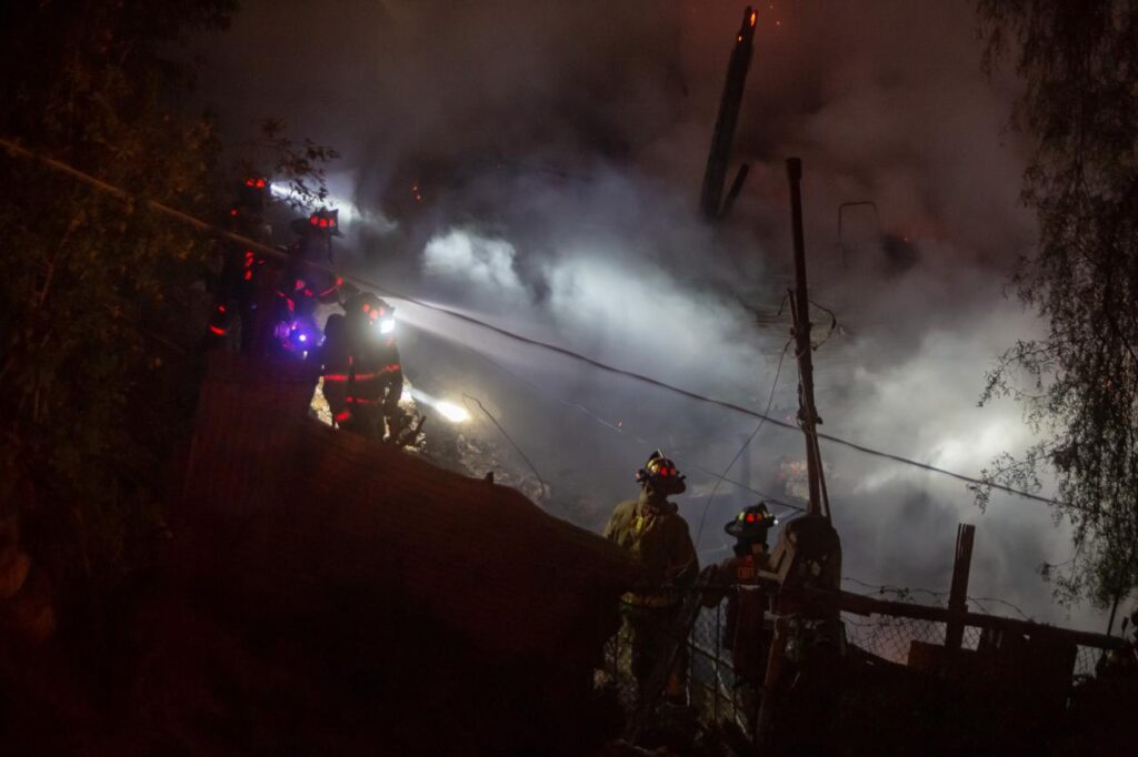 Se incendia una casa en el bulevar Cuauhtémoc
