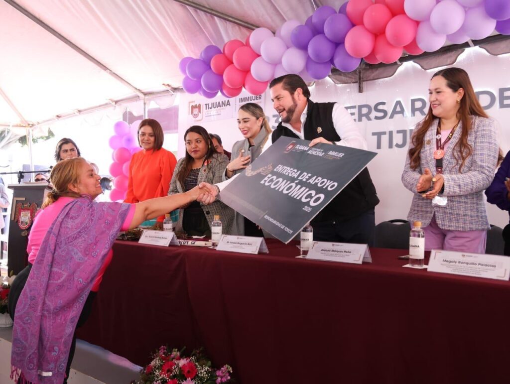 Reitera Ismael Burgueño compromiso de su gobierno con el bienestar de las mujeres