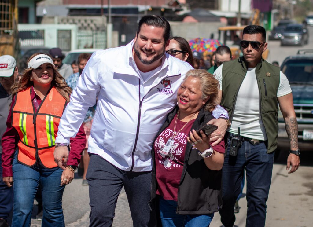 Realiza Gobierno Municipal acciones del programa ‘Tijuana: Ciudad Limpia’ en la colonia Loma Bonita