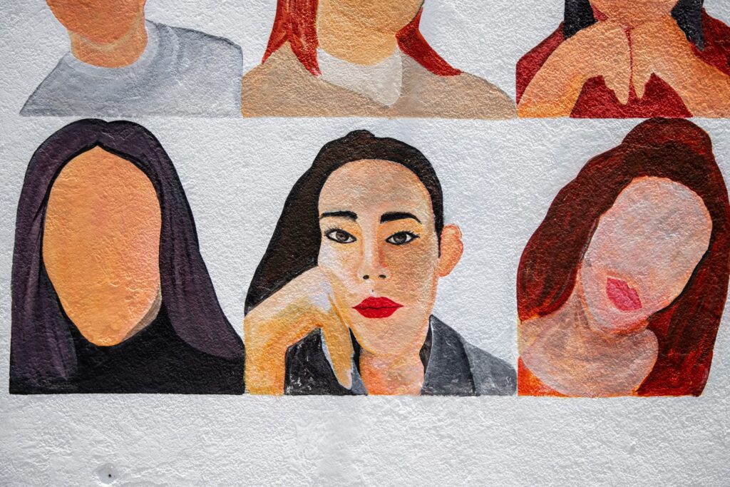 Realizan mural en la casa de Martha Molina para recordar a familiares desaparecidos