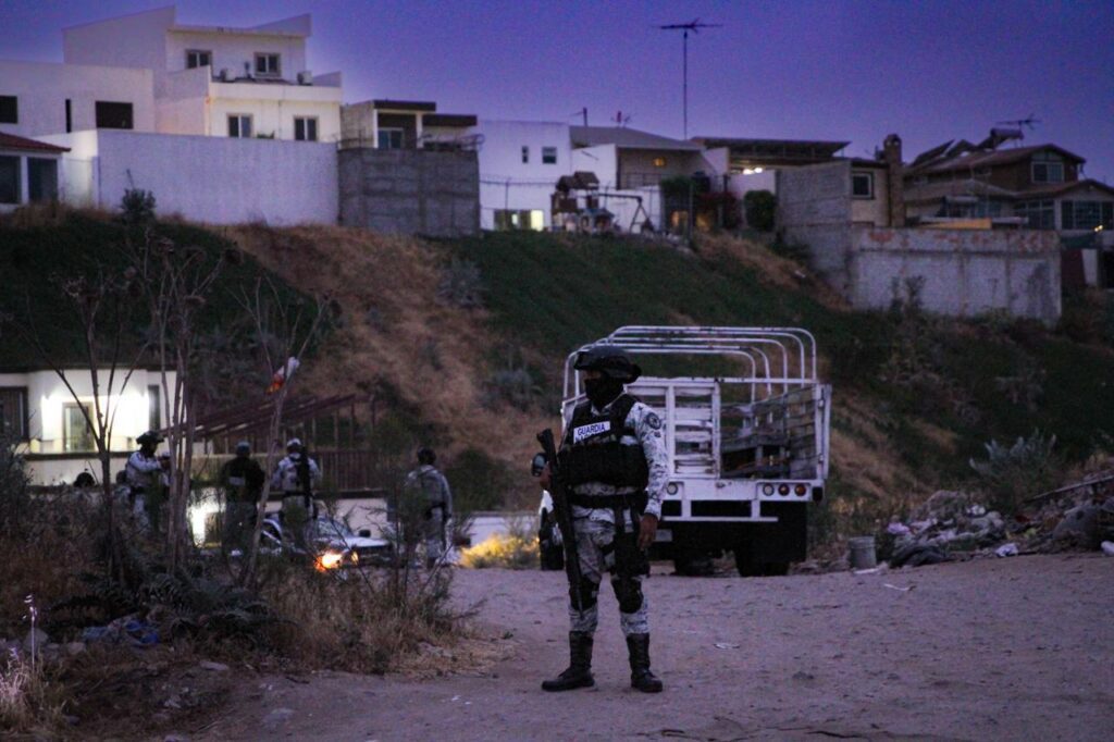 Hallan cuerpo con huellas de violencia en Lomas Conjunto Residencial