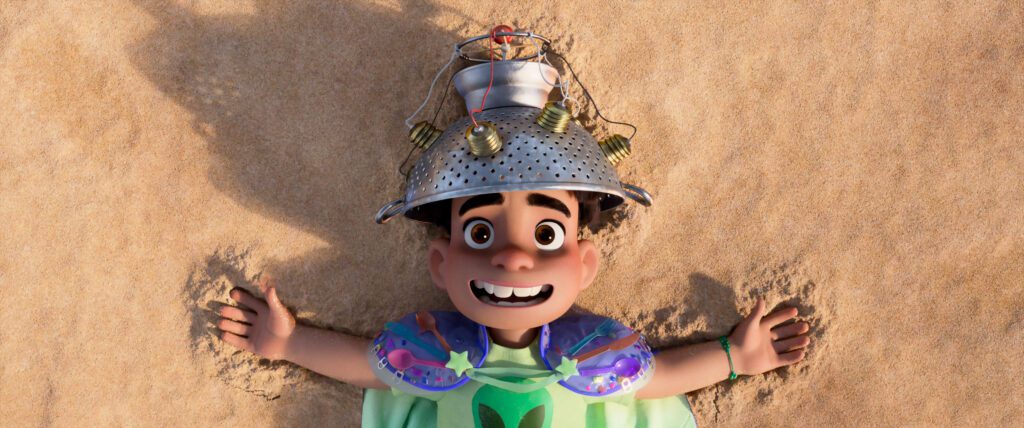 Disney y Pixar estrenan Elio, una aventura intergaláctica que responde al llamado de la humanidad al universo