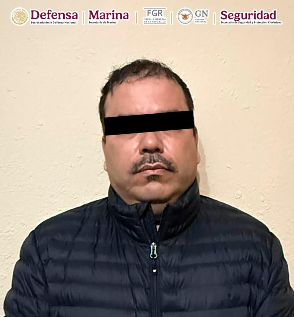 Tras cateo detienen a sujeto con armas y droga en Los Altos