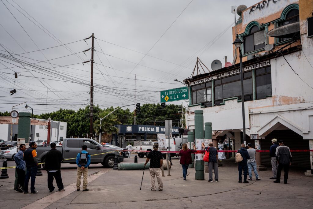 Hombre es detenido por llevar restos humanos en un carrito de mandado
