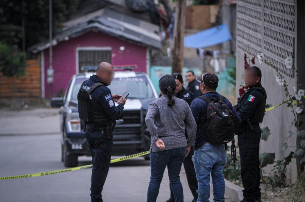Asesinan a hombre en un taxi de ruta Asesinan a hombre en un taxi de ruta