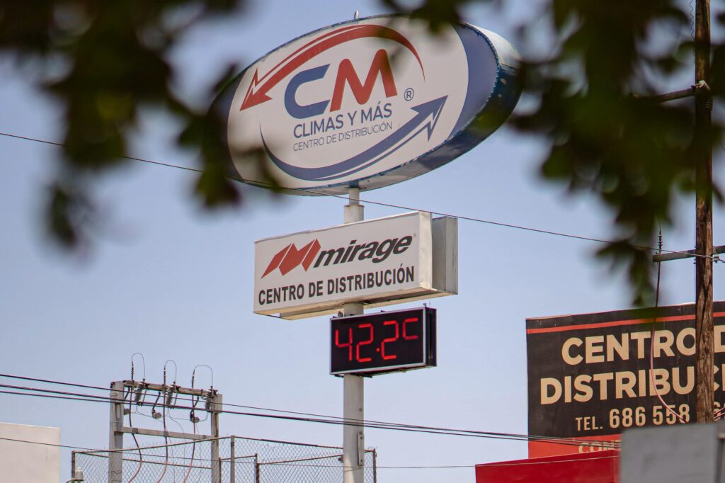 Temperaturas llegarán hasta los 45 grados este fin de semana en Mexicali