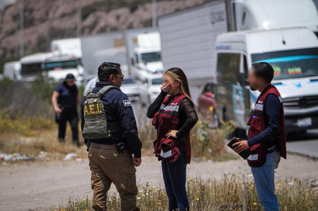 Localizan a pareja sin vida en terreno baldío del bulevar 2000